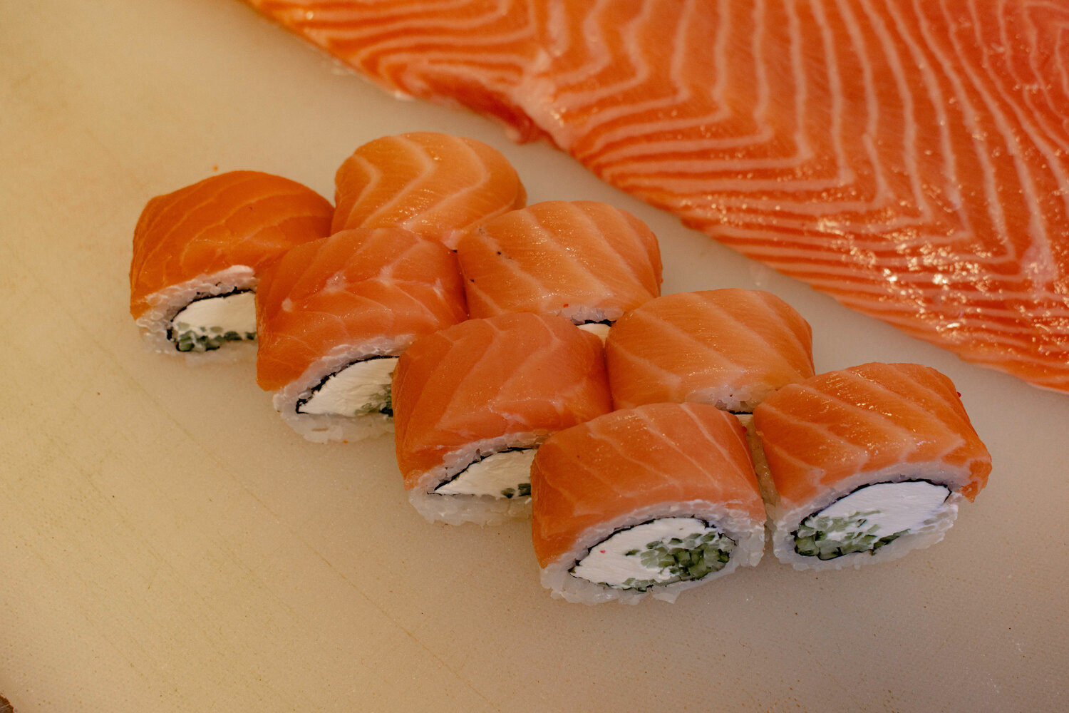 филадельфия, суши роллы, филадельфия роллы, суши от роллов, ролл филадельфия лайт