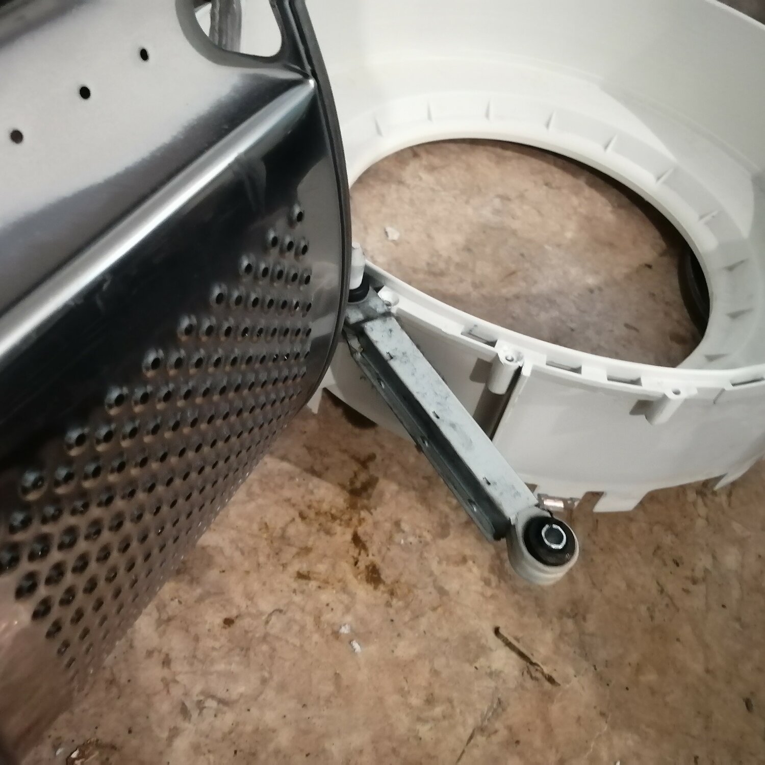 стиральная машина, бак стиральной машины samsung wd10164n, герметик для неразборного барабана стиральной машины, уплотнитель стиральной машины между баком и барабана аристон 1048 стх, разбор барабана стиральной машины