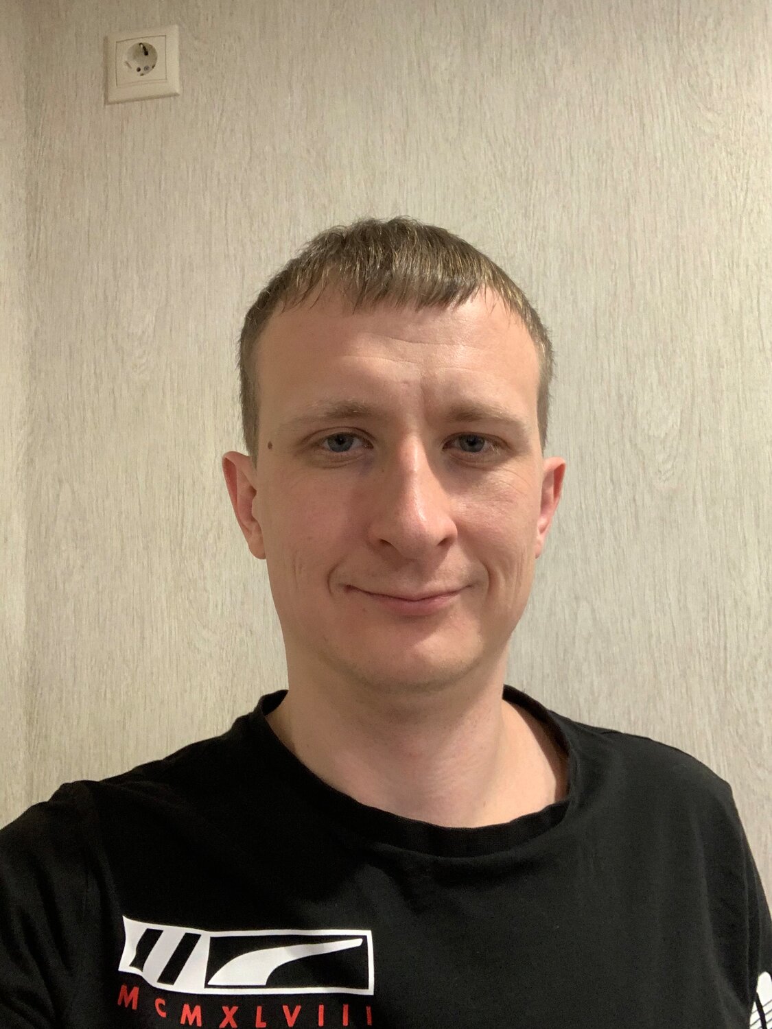 Антон Сахаров