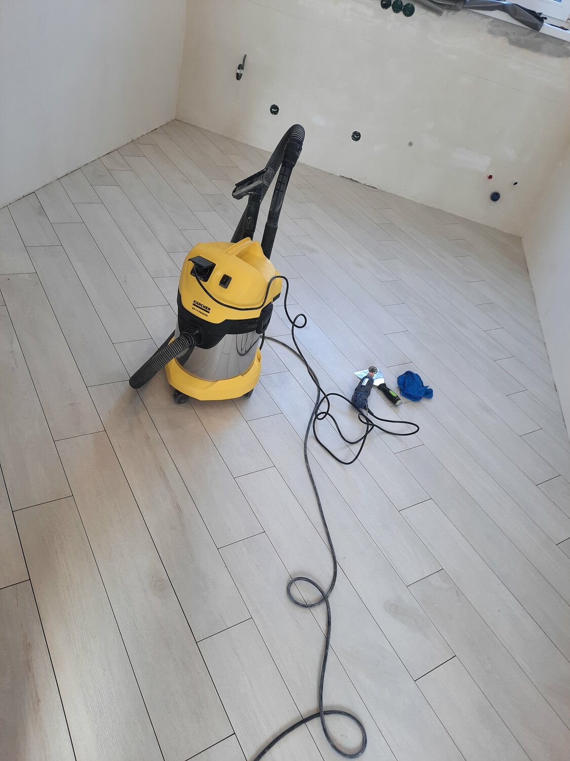 karcher wd 3 p розетка, karcher wd 3 p premium 1.629-891, пылесос керхер вд 3, пылесос керхер модель wd 5.400, karcher wd 3 p premium