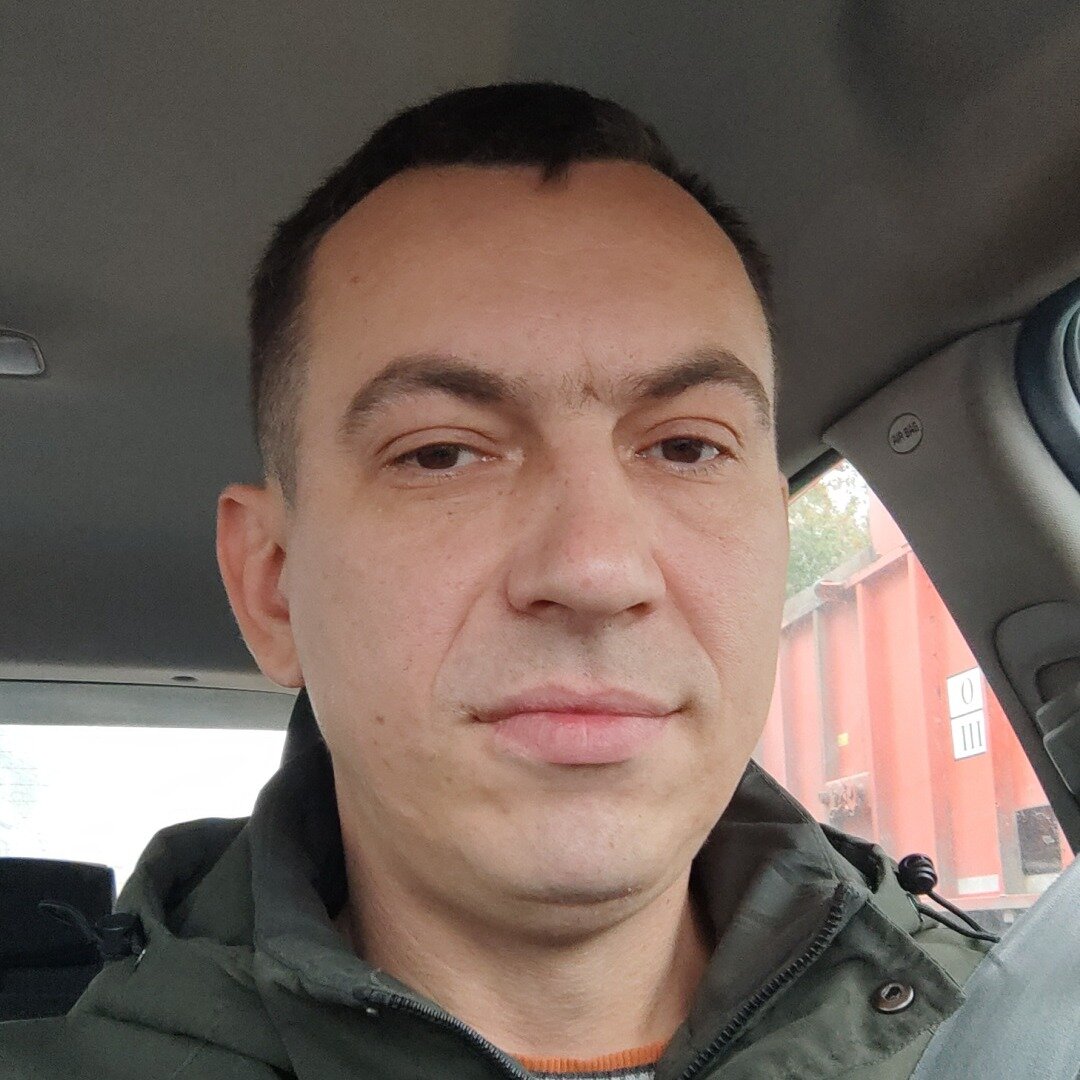 Юрий Владимирович М.