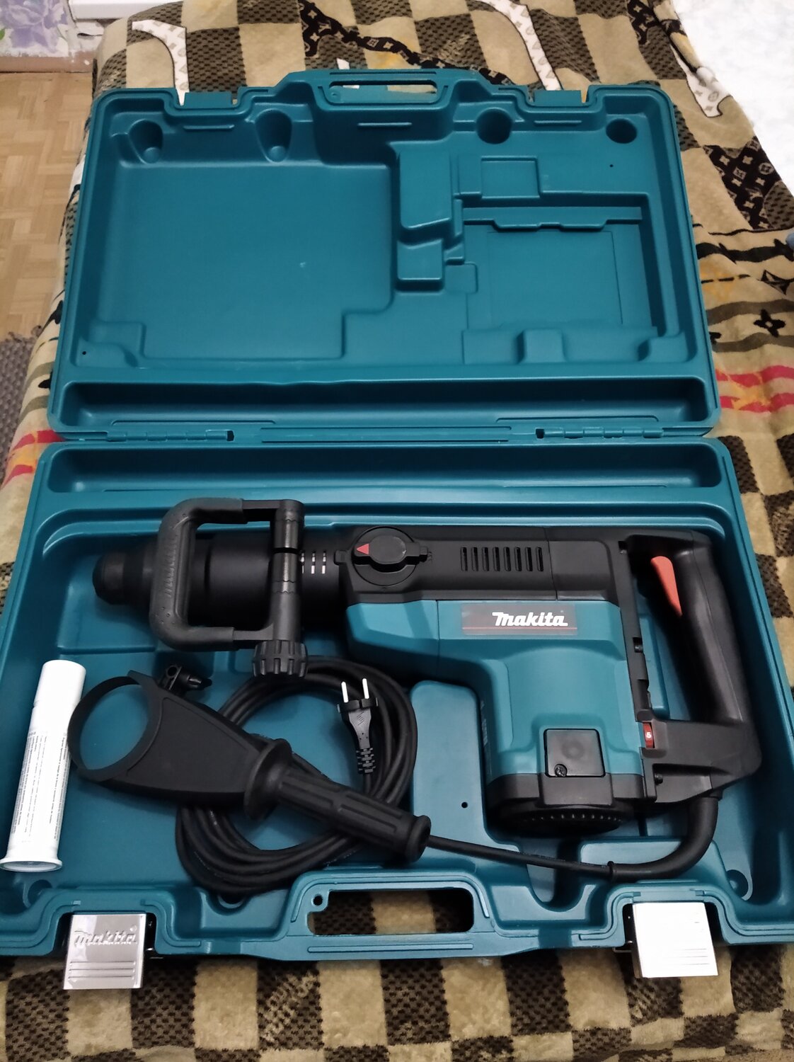 макита перфоратор большой hr5001c, перфоратор makita 5001c, перфоратор макита hr 5001с, перфоратор макита нr5001с 1500вт, перфоратор макита hr4000c