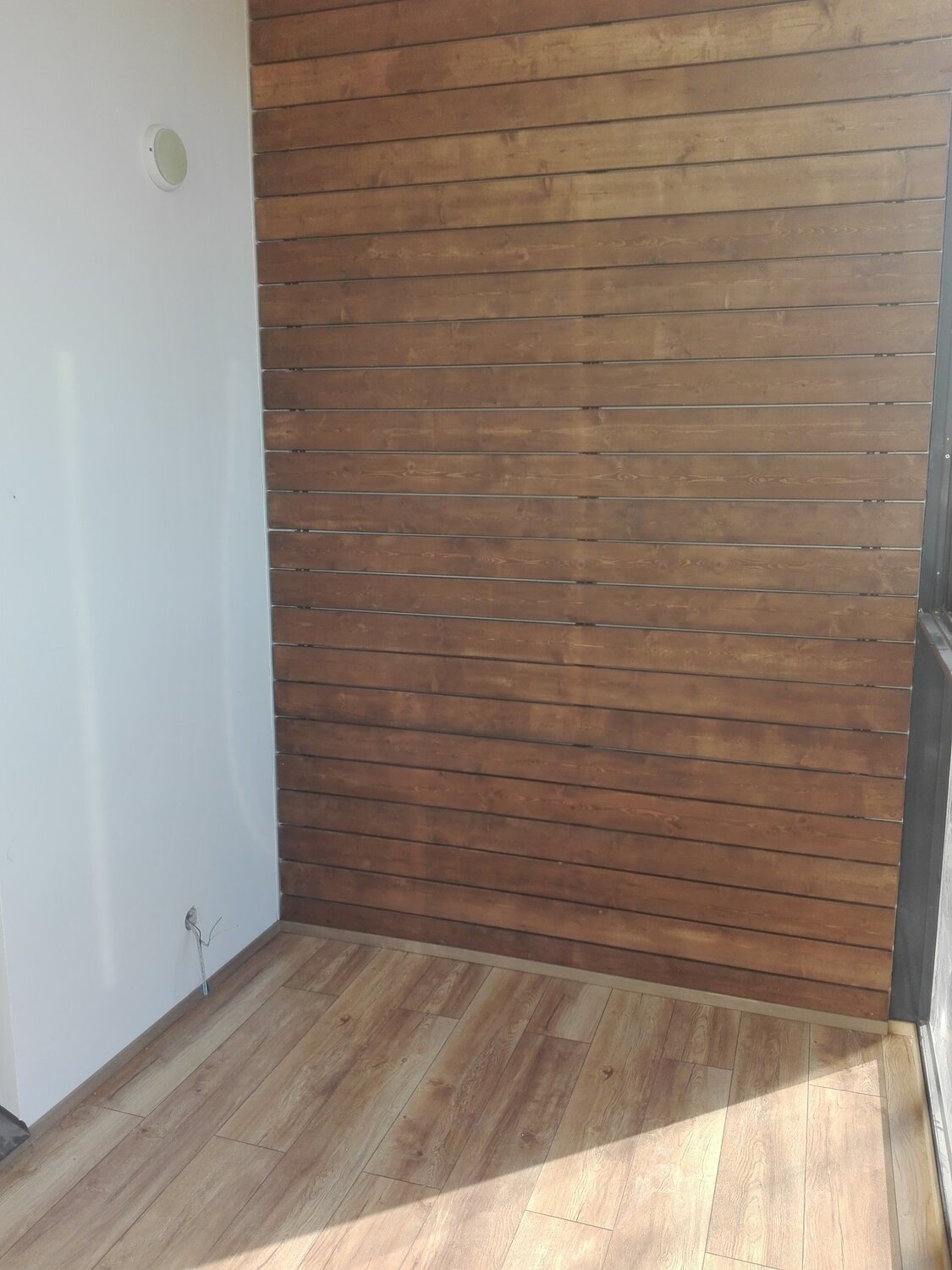 имитация бруса, вагонка сосна кирпичик, декоративная стена планкен из лиственницы, вагонка, тонирование евровагонки