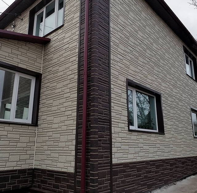 фасадная панель «я-фасад», гранд лайн, крымский сланец, цвет серебро, фасадные панели деке burg пшеничный, сайдинг для наружной отделки под рваный кирпич, панели под кирпич для наружной отделки, отделка домов сайдингом под камень