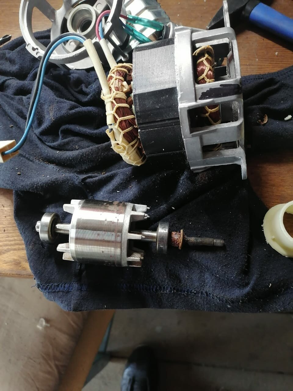 макита 1203 якорь, ротор 12 в makita 629827-5, ротор makita 513748-0, 619375-2 makita ротор для btw251, ротор makita 517858-5