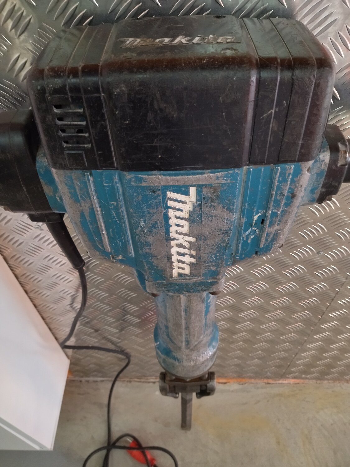 отбойный молоток makita hm1810, отбойный молоток makita, отбойный молоток макита 1801, отбойный молоток makita hm1801, пика для отбойный молоток makita hm1802