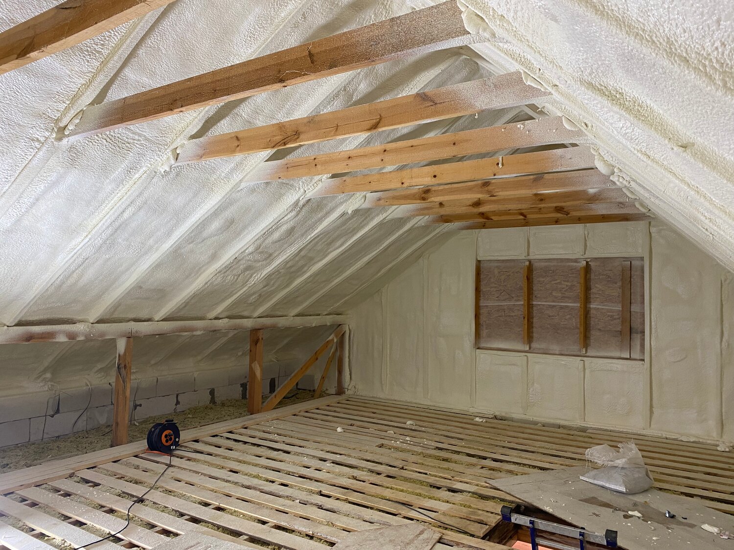 утепление мансарды, утепление крыши частного дома, утепление крыши, утепление мансарды изнутри, утепление кровли