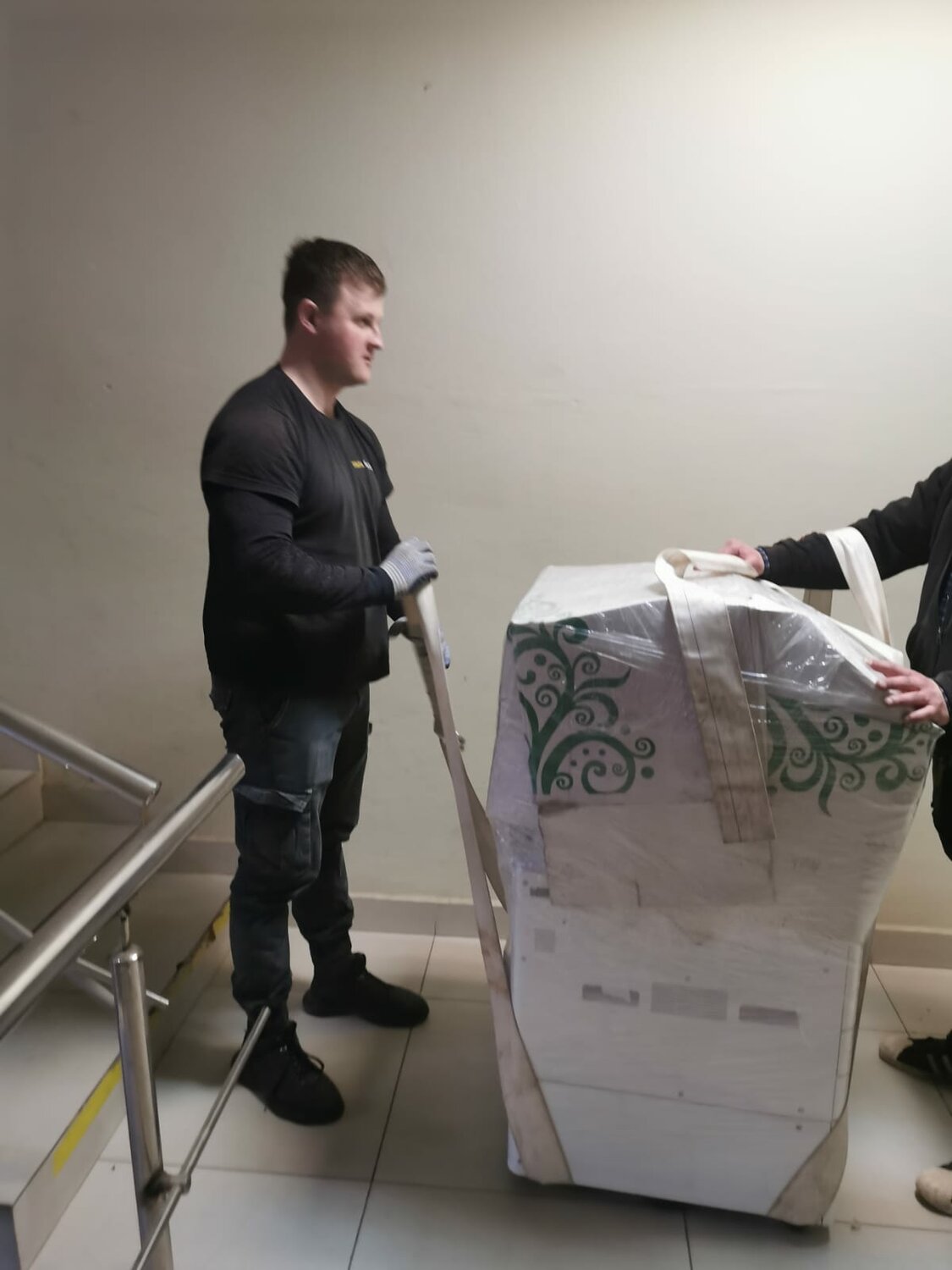 грузчики, выборы в кемеровской области, упаковка посылок, упаковка, переезд с грузчиками