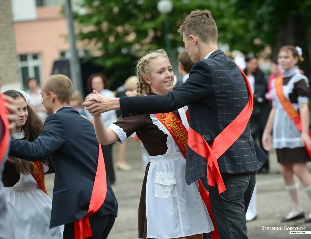 выпускной, выпускной вальс, последний звонок в школе, последний звонок, вальс выпускников