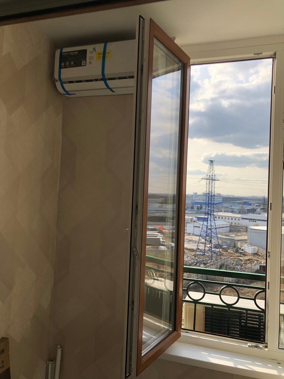 балкон, выход на балкон, остекление балконов, комната балкон, застекленный балкон