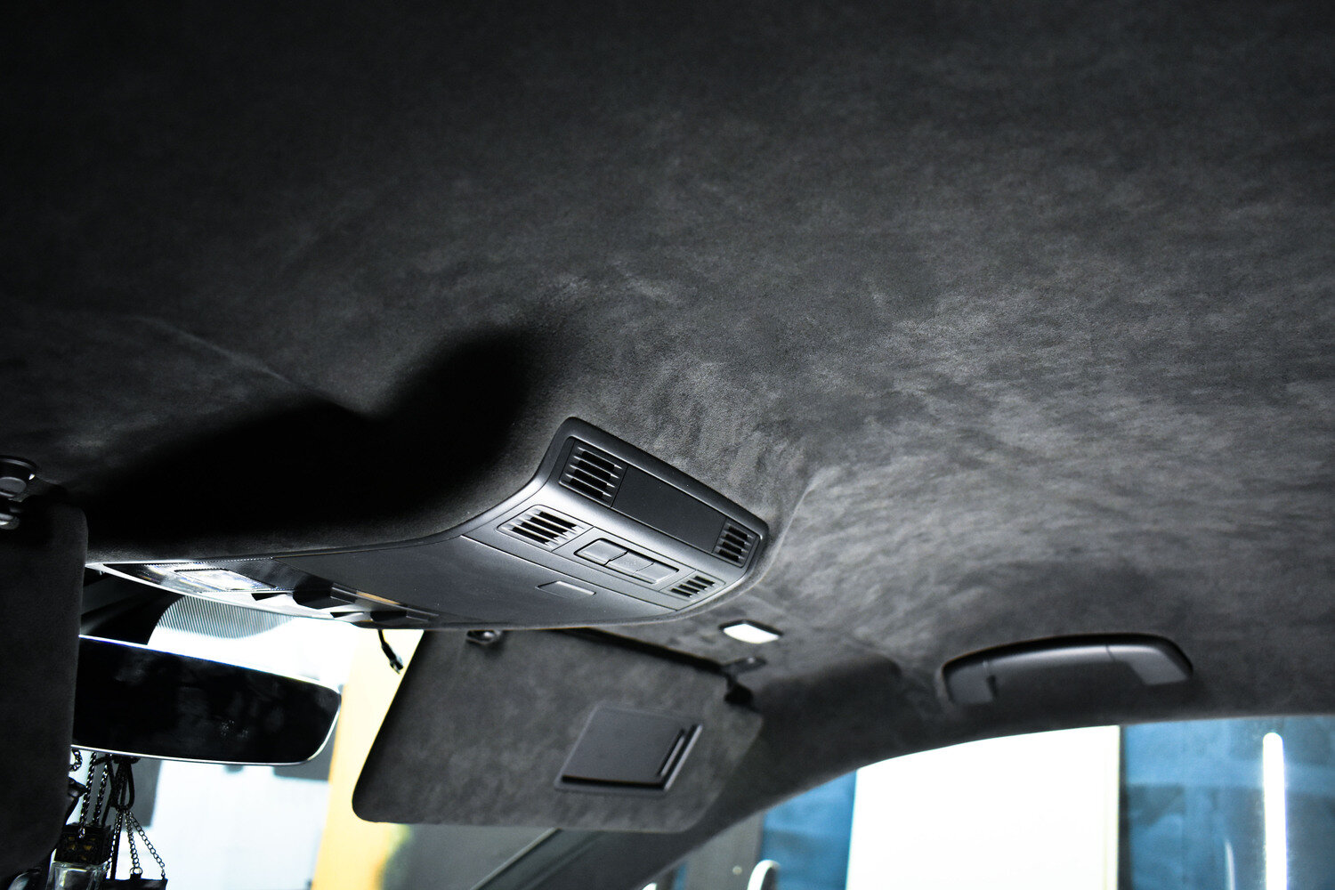 потолок алькантара веста, алькантара, потолок алькантара шкода а5, потолок алькантара audi a7, потолок алькантара в x5 f15