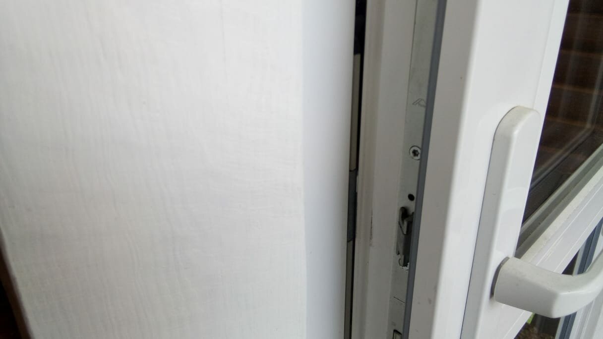 ручка для балконной двери veka, защелка для балконной двери пвх, защелка для балконной двери, сквозная ручка для балконной двери, ручка для балконной двери