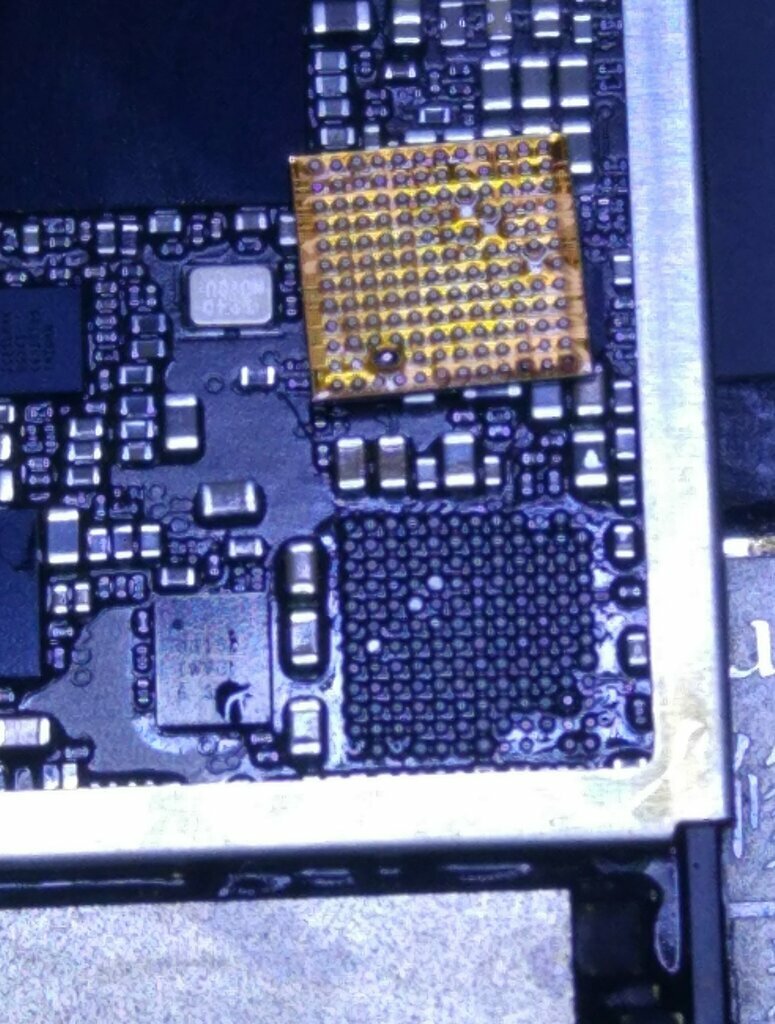 плата iphone 7 аудиокодек, iphone 7 audio ic, контроллер питания модема iphone 7 qualcomm, iphone 6s модем, плата iphone 6 s