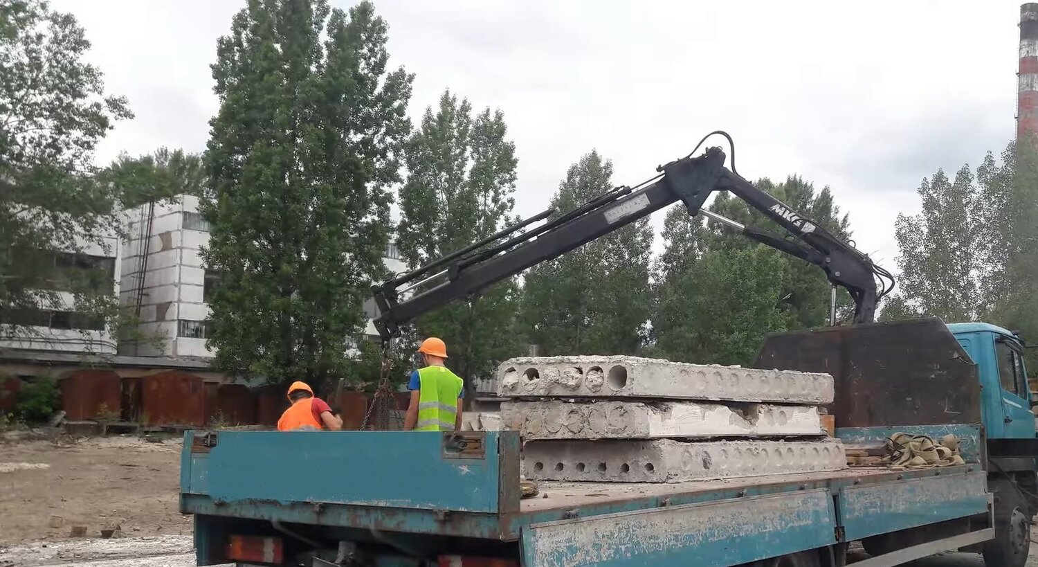 манипулятор, кму манипулятор, лесовоз с гидроманипулятором, гидроманипулятор riko m-3, манипулятор невьянск