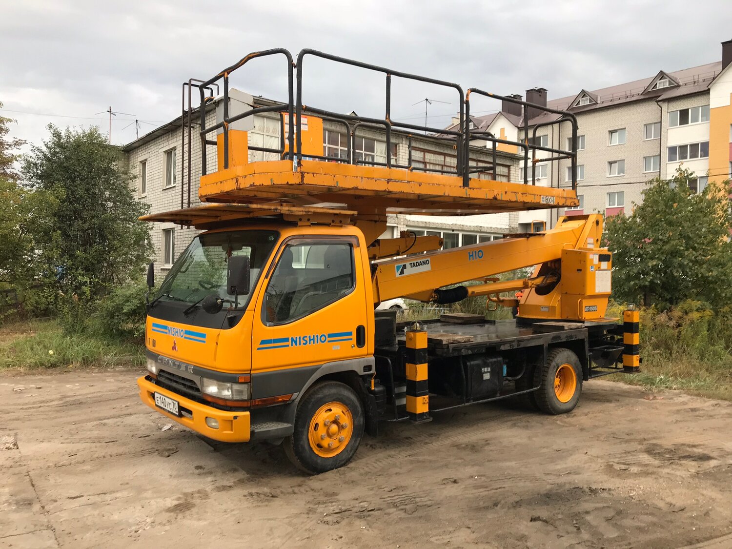 isuzu elf автовышка, спецтехника автовышка, автовышка isuzu elf 18 метров, автовышка тадано ат-150s, аренда автовышки