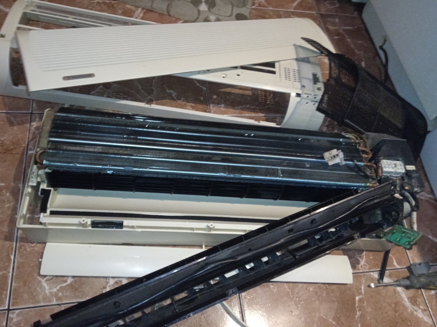 внутренний блок кондиционера, кондиционер, кондиционеры сплит системы, кондиционер сплит, бытовой кондиционер