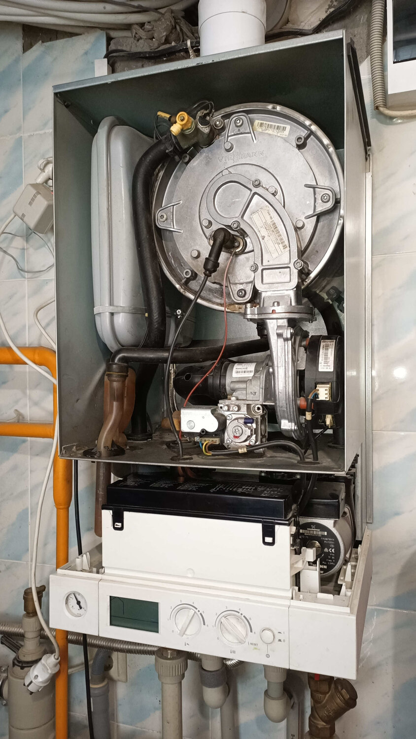двухконтурный газовый котел, газовый котел viessmann vitodens 100, котел газовый, газовый котел viessmann, котел