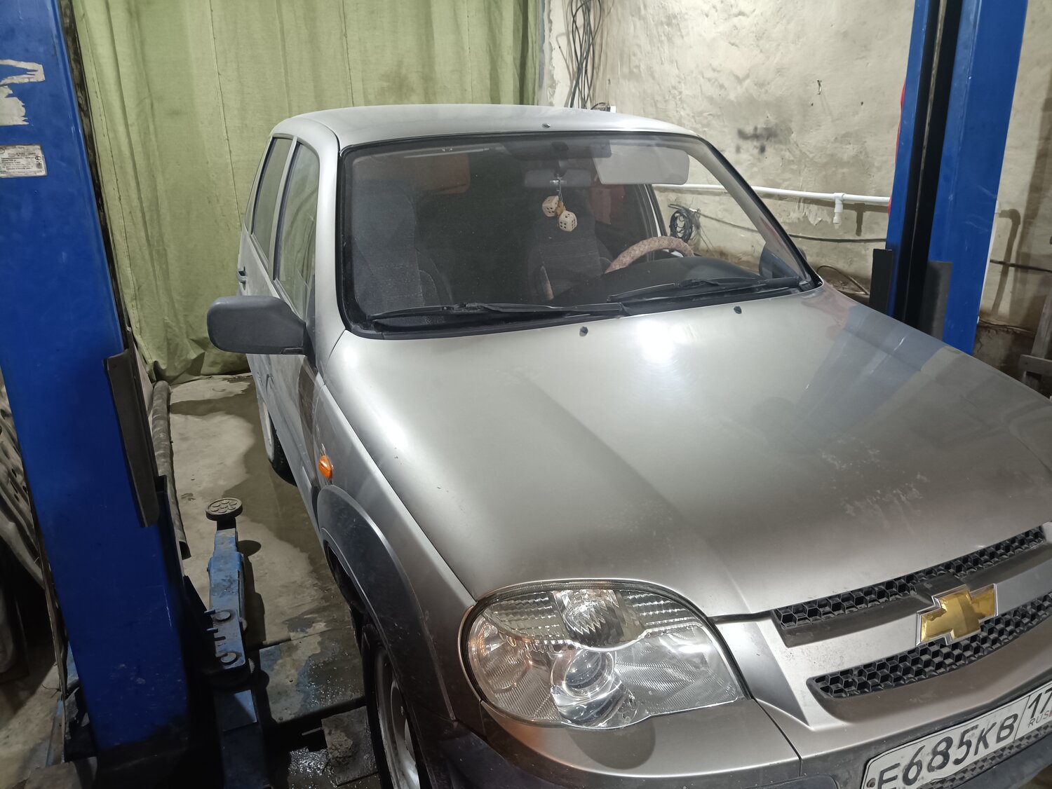 chevrolet niva, chevrolet niva 2021, niva chevrolet 2014 серебристая, chevrolet niva 2011, Mitsubishi Airtrek