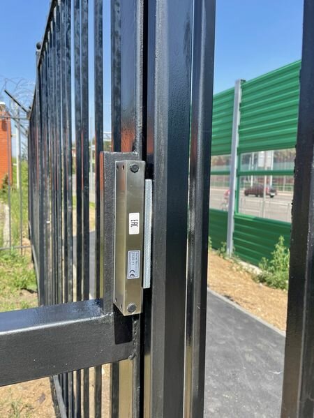 электромагнитный замок ml-400 калитка калитка, электромагнитный замок на калитку 222*20*38, электромагнитный замок на калитку, электромагнитный замок на калитку рапан, магнитный замок на калитку