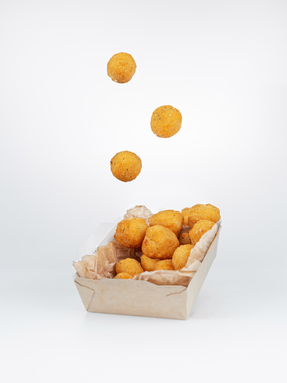 сырные шарики фри, сырные шарики, картофельные шарики 100 грамм, картофельные шарики крокеты, сырные шарики магазинные