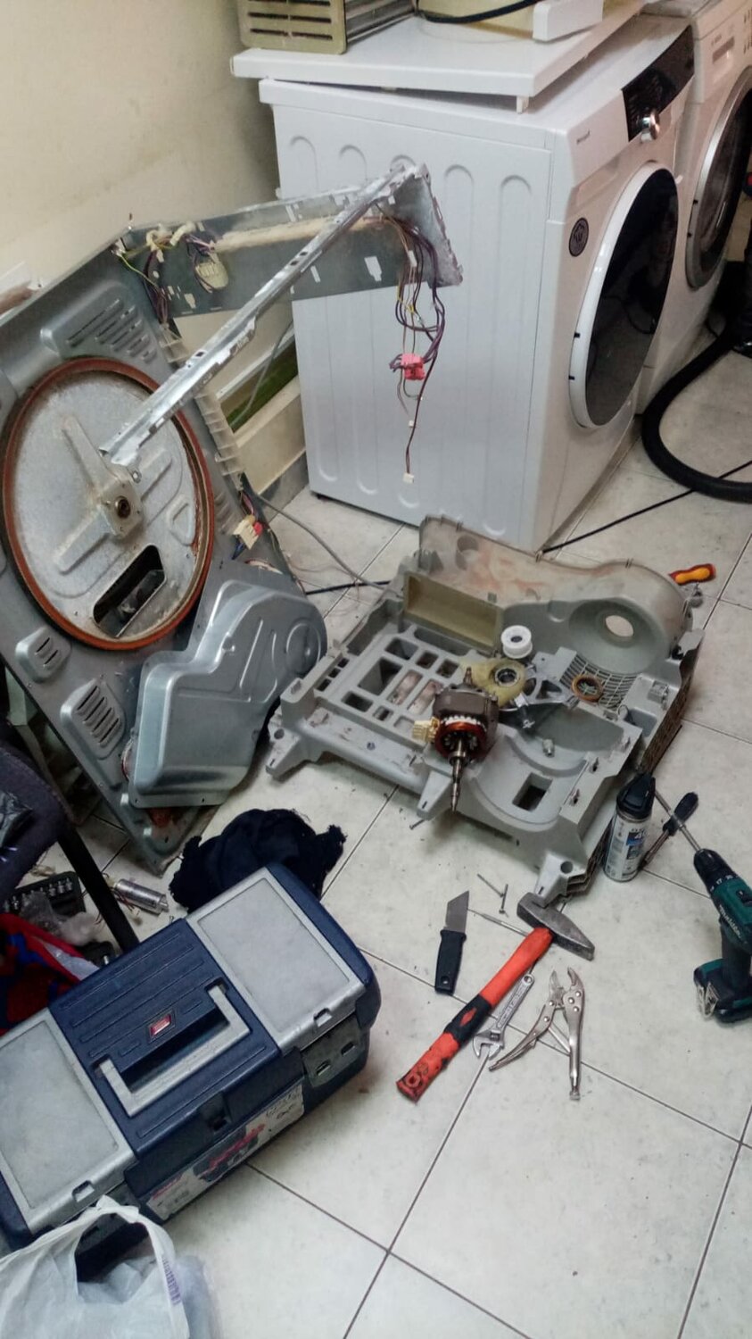 стиральная машина ремонт, бытовая техника, разобранная стиральная машина, стиральная машина, техника