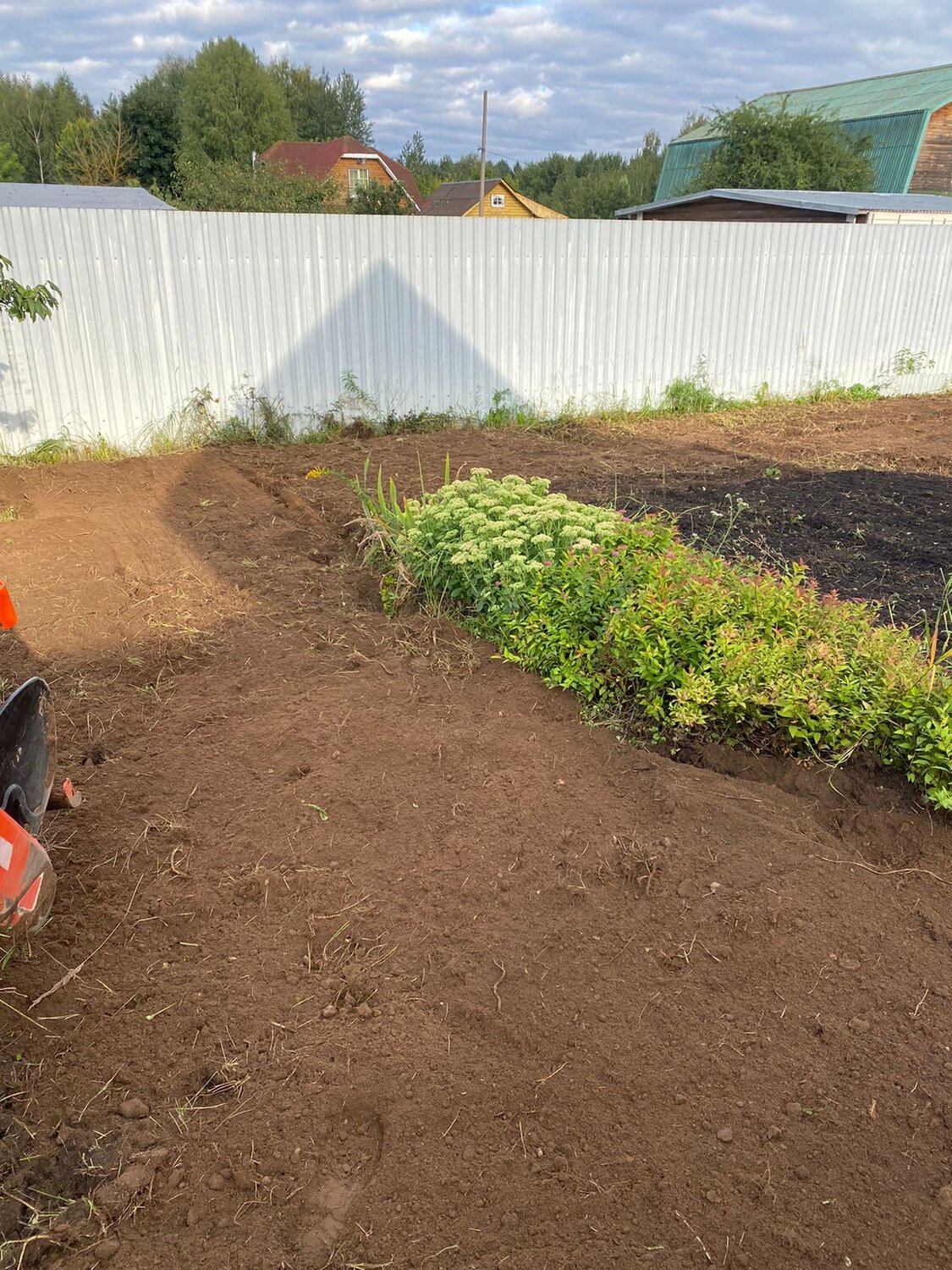 выравнивание участка, выравнивание участка под газон, вспашка, вспашка земли, дачные участки