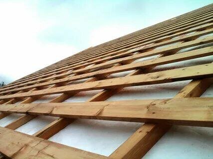 обрешетка скатной кровли, деревянная обрешетка кровли, обрешетка для фальцевой кровли, доска для обрешетки крыши, обрешетка под шифер