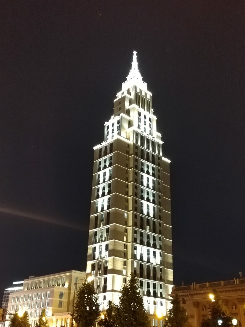 высотка москва, высотка, гостиница ленинградская сталинская высотка, небоскреб россия, сталинская высотка в москве