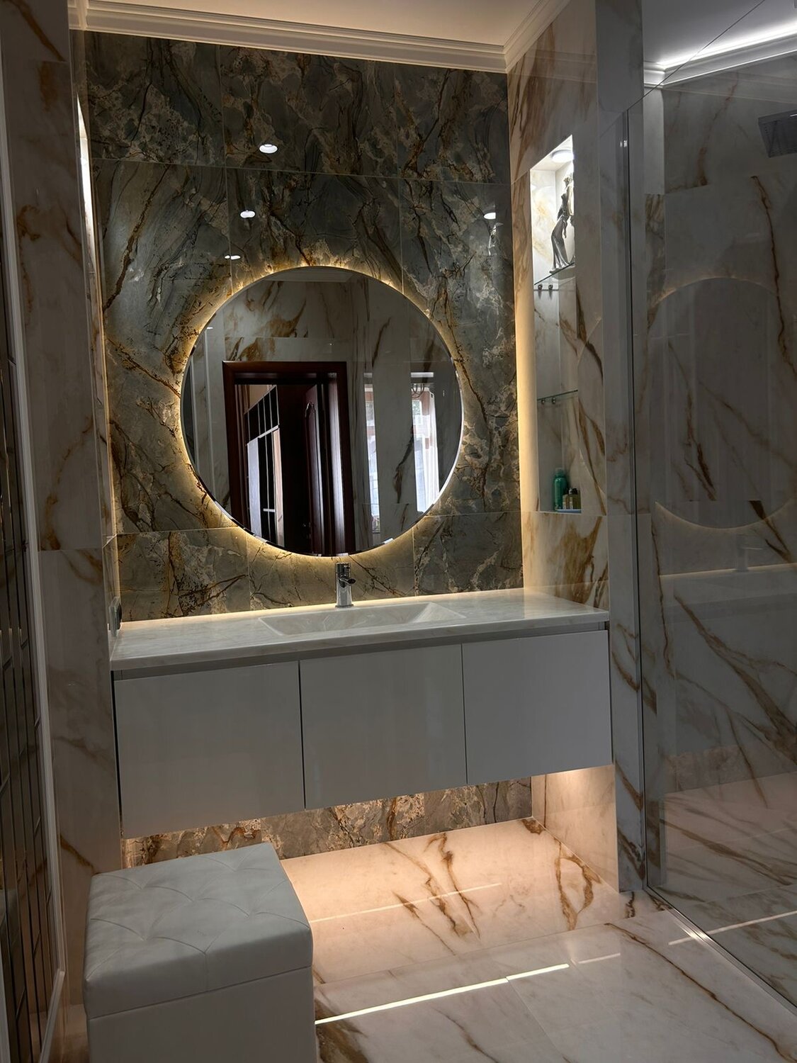 ванная зеркало, зеркал, дизайн интерьер, дизайн ванной комнаты 2023, ванна зеркало