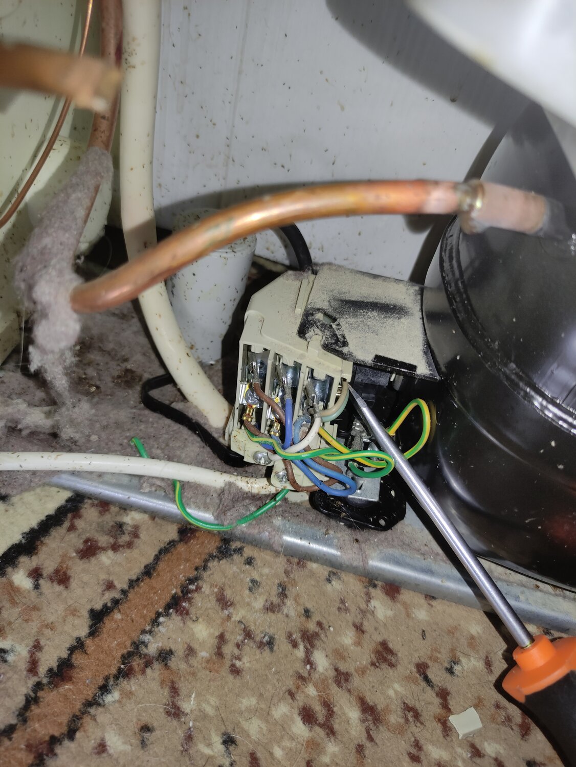 пусковое реле компрессора холодильника, подключение компрессора холодильника, подключение пускового реле к компрессору холодильника, пусковое реле для холодильника, подключение реле компрессора холодильника