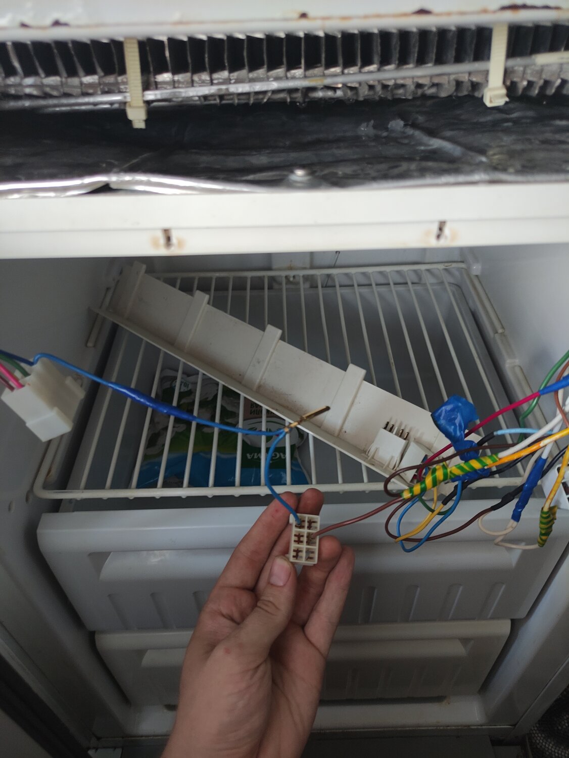 ноу фрост холодильник, холодильник индезит ноу фрост, холодильник, холодильник стинол 102, ремонт холодильника