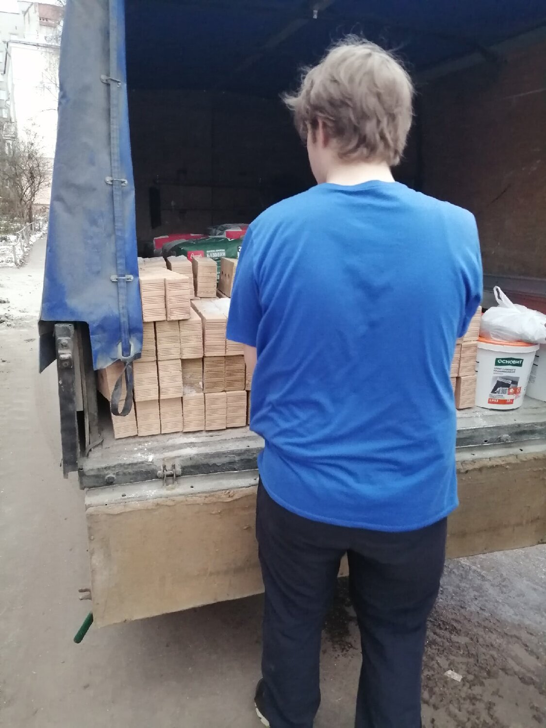 разгрузка газели