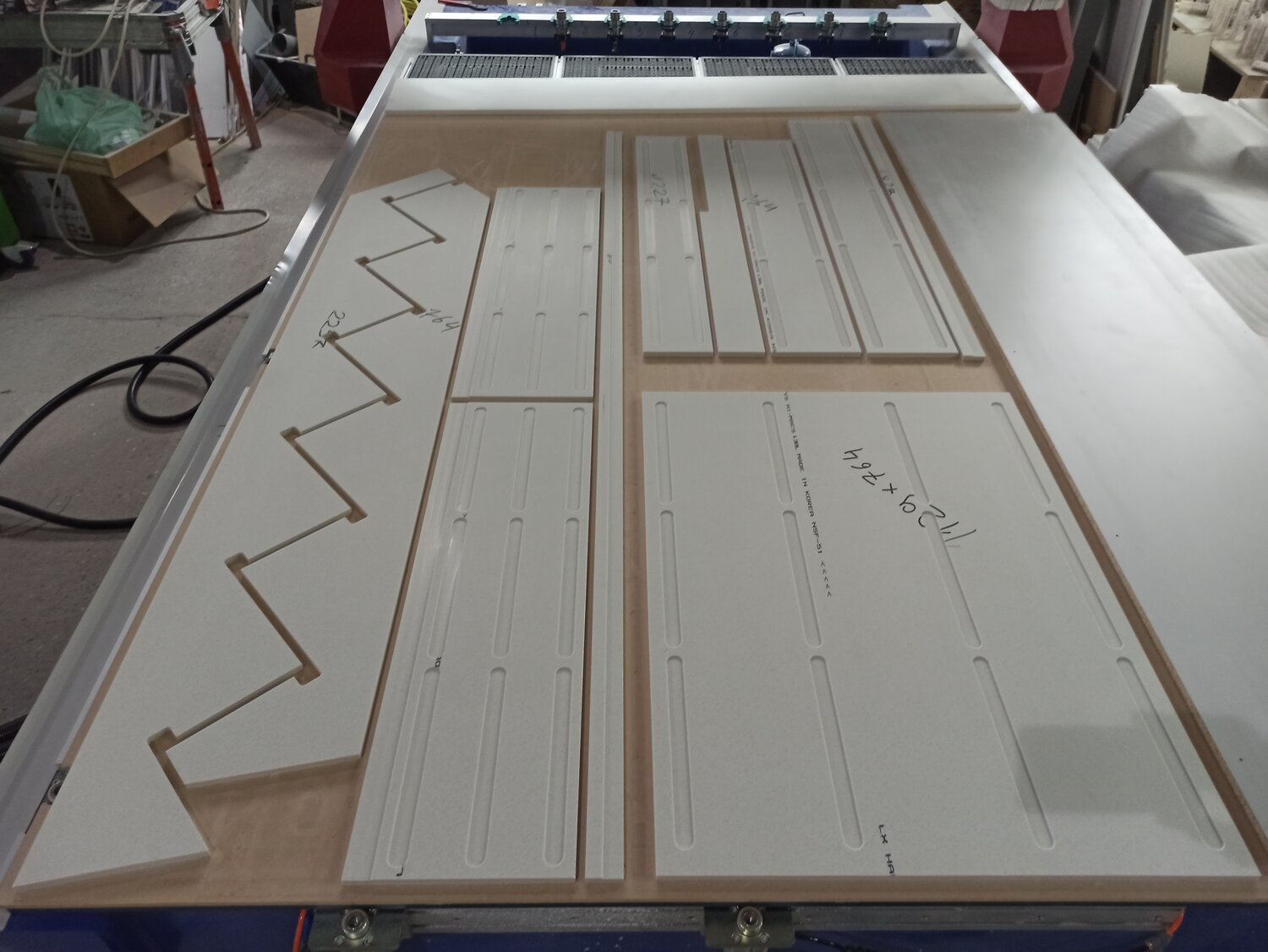 фрезеровка мдф, чпу станки, композит алюкобонд фрезеровка, фрезеровка чпу, фрезерный станок чпу