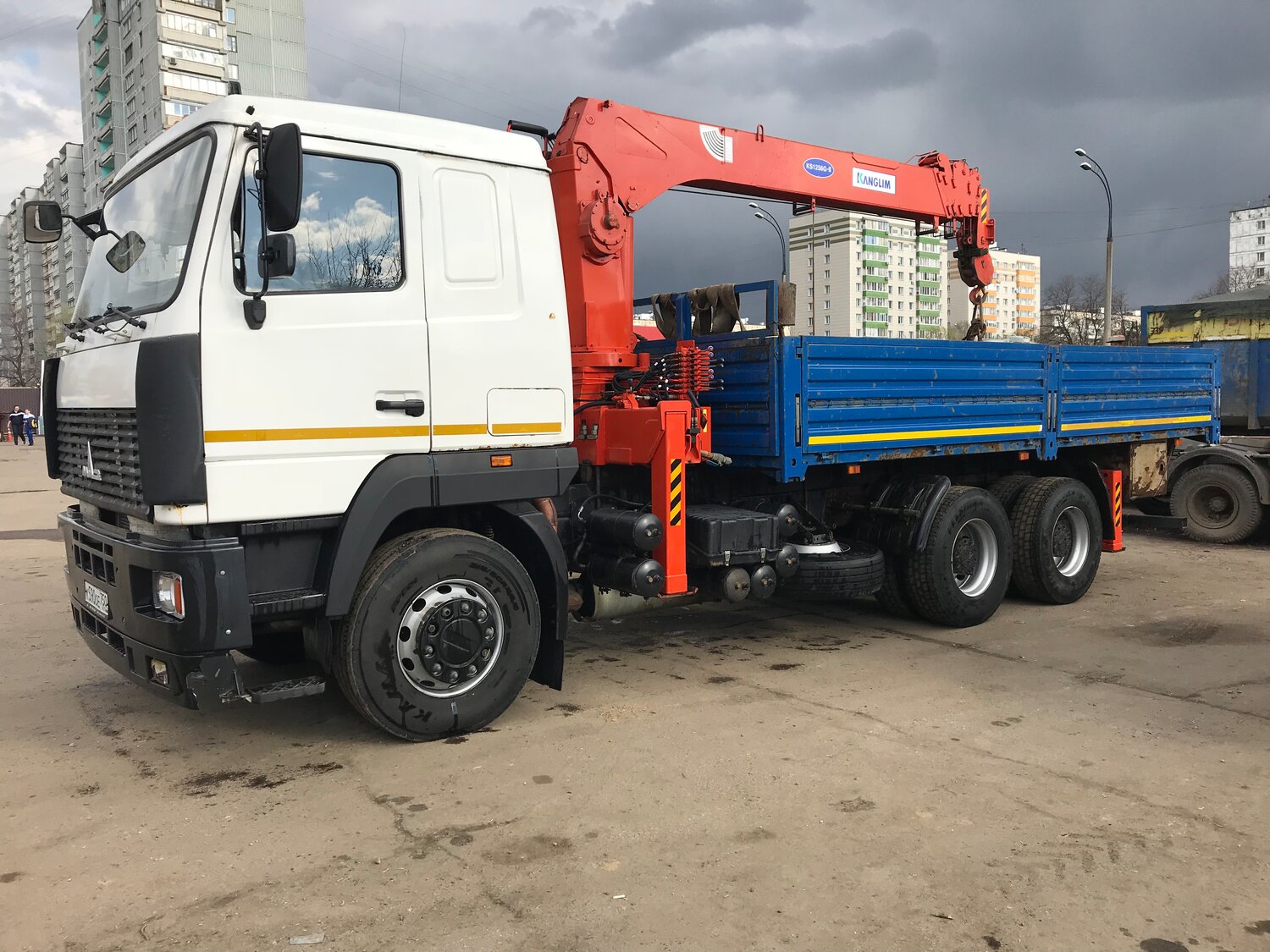 маз 6312 с кму, камаз 65117 с кму horyong hrs216, камаз 65117 с кму kanglim ks1256g, камаз 65117 с кму ит 150, камаз 65117 с кму fassi f215a.0.22