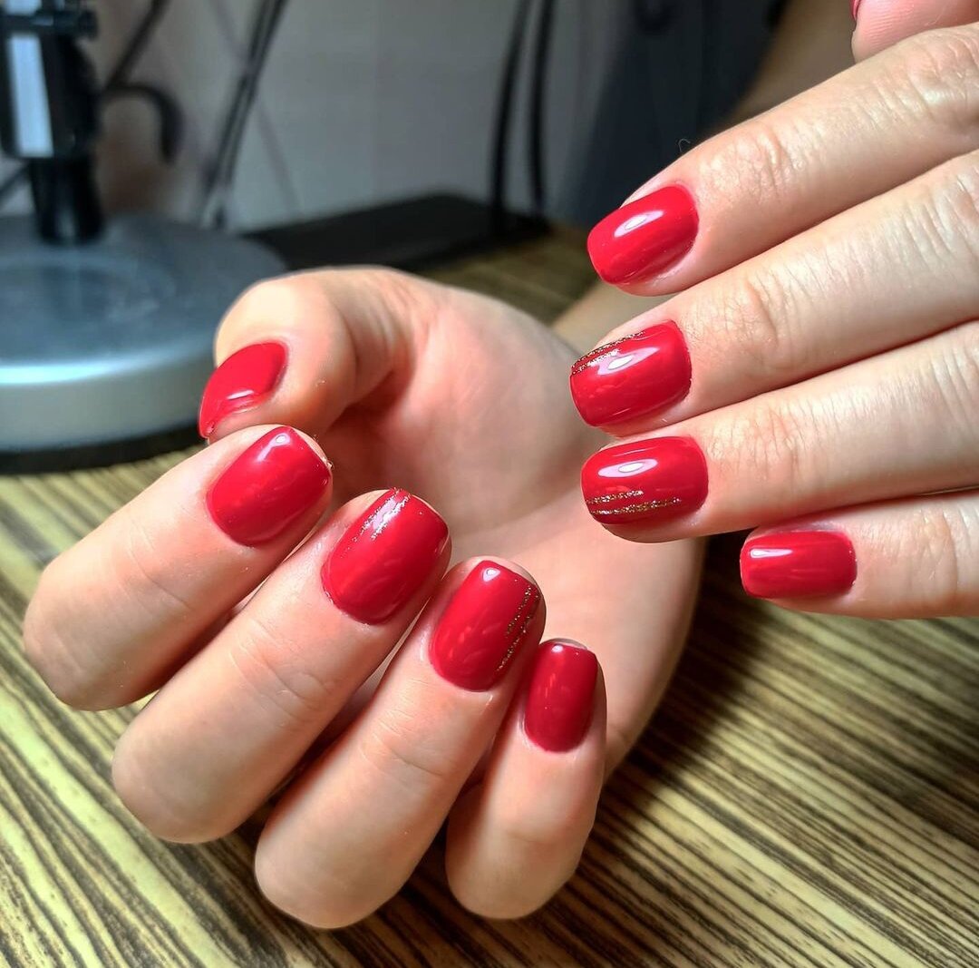 гель лак, маникюры, маникюр на короткие квадратные ногти красные, ногти, хороший качественный маникюр с покрытием