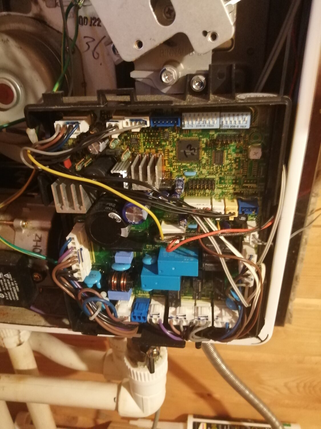 плата управления инвертора форвард 200, плата управления, техника, стенд для ремонта платы управления газовых котлов, блок управления