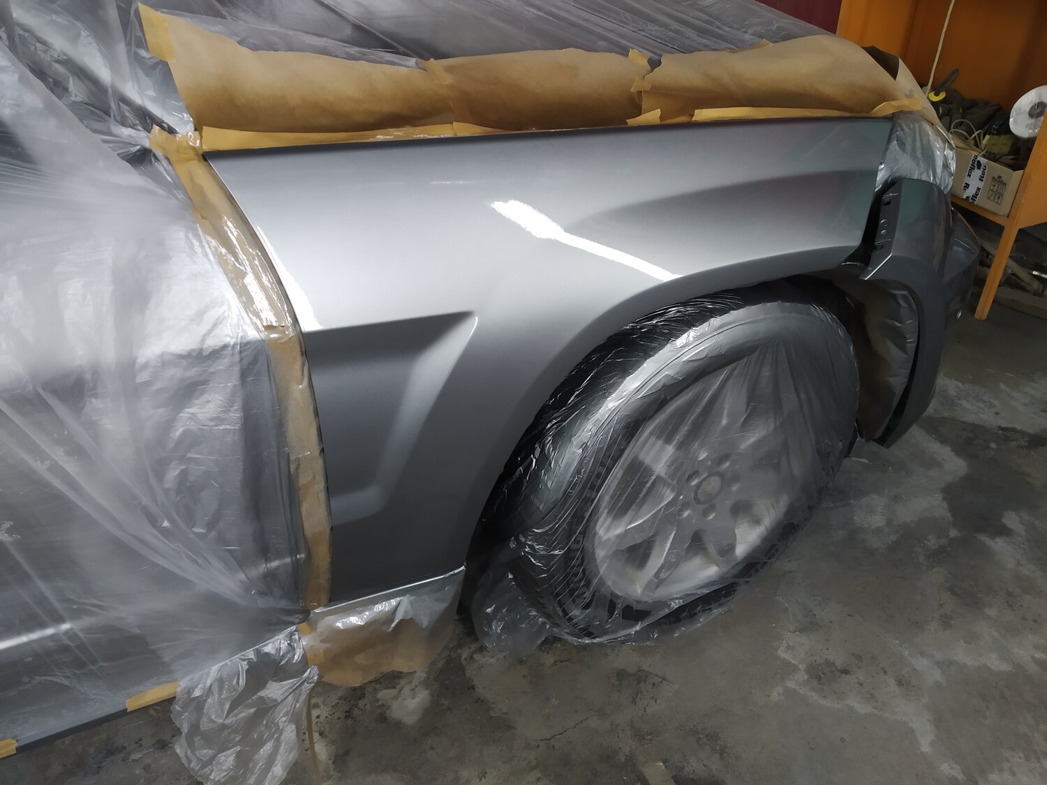 автомобиль, покраска заднего крыла автомобиля, авто, покраска крыла автомобиля, жестянка покраска авто