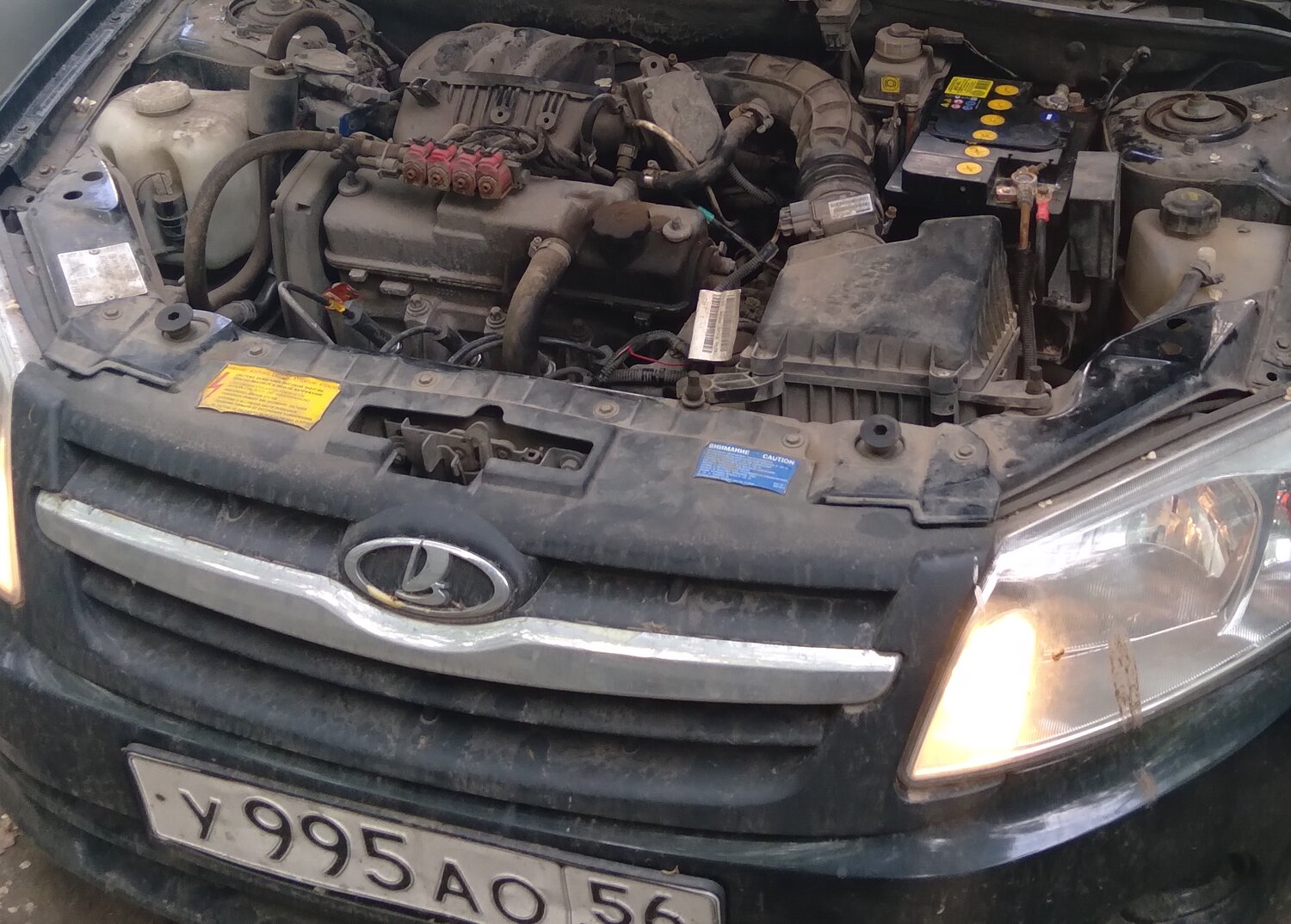 suzuki ignis под капотом, getz 1.4 под капотом, подкапотное рендж ровер л322, форд фьюжн 2008 подкапотное пространство, подкапотное пространство