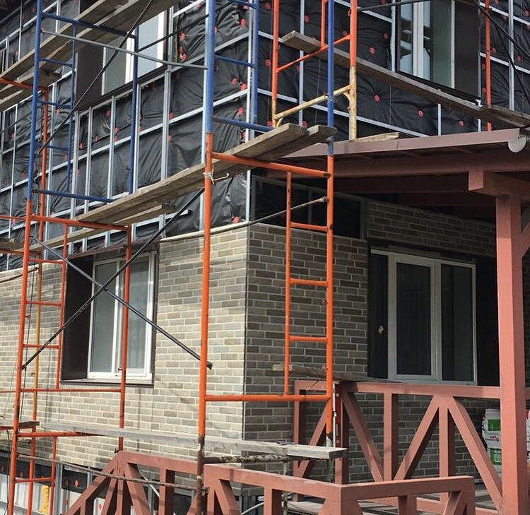 строительные леса, рамные строительные леса, разобранные строительные леса, фасадные работы, фасадные системы