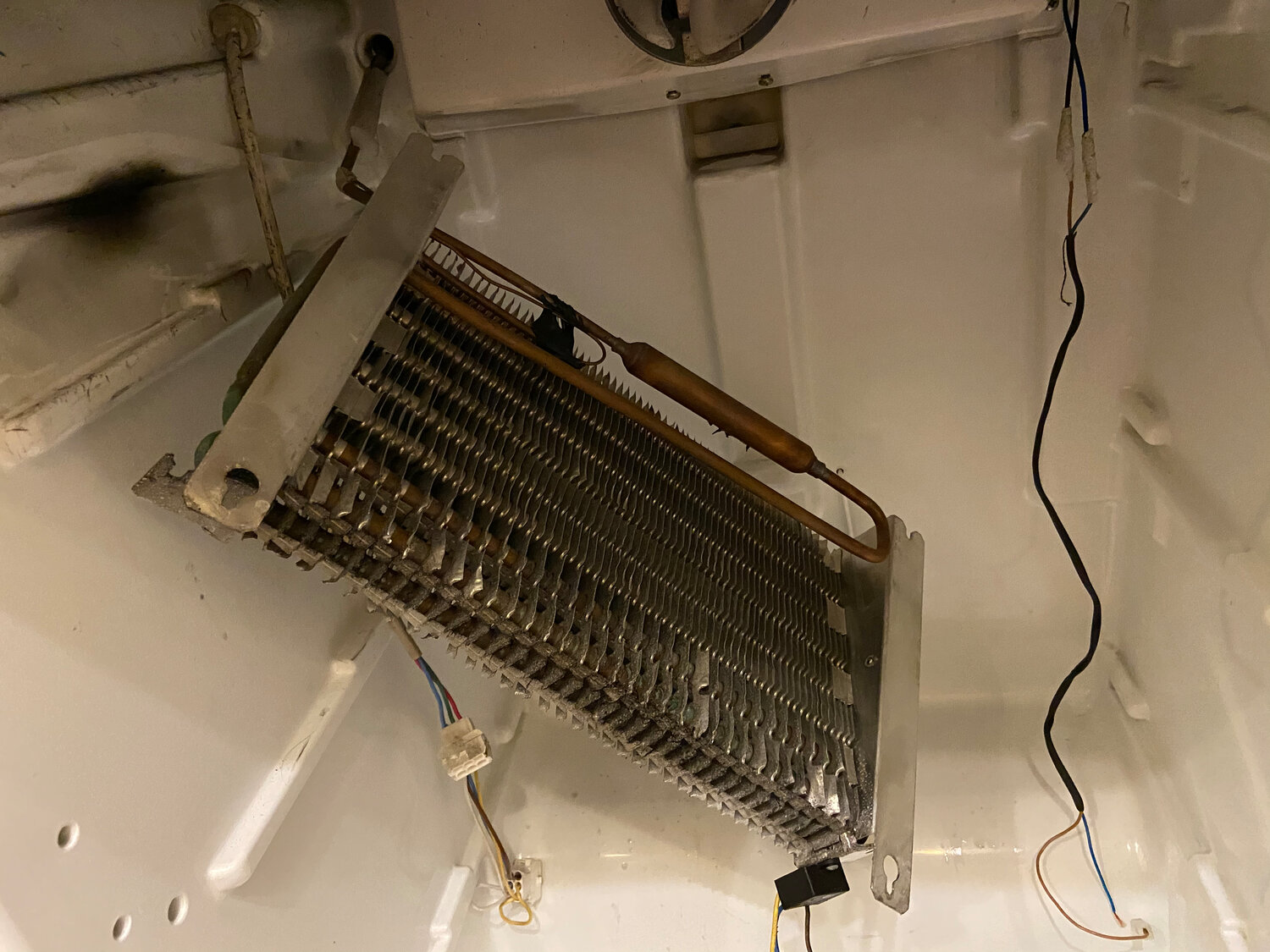 бытовая техника, испаритель ноу фрост индезит, крупная бытовая техника, испаритель холодильника, бытовая техника холодильник