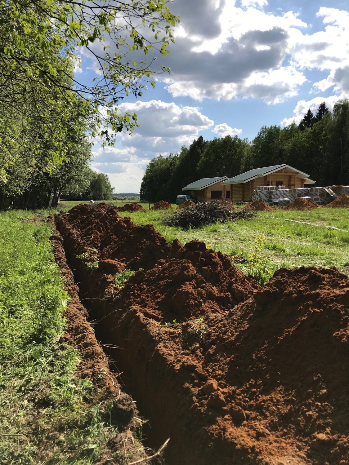 траншея, траншея для водопровода, копка траншеи т9, копка траншей, траншея под водопровод