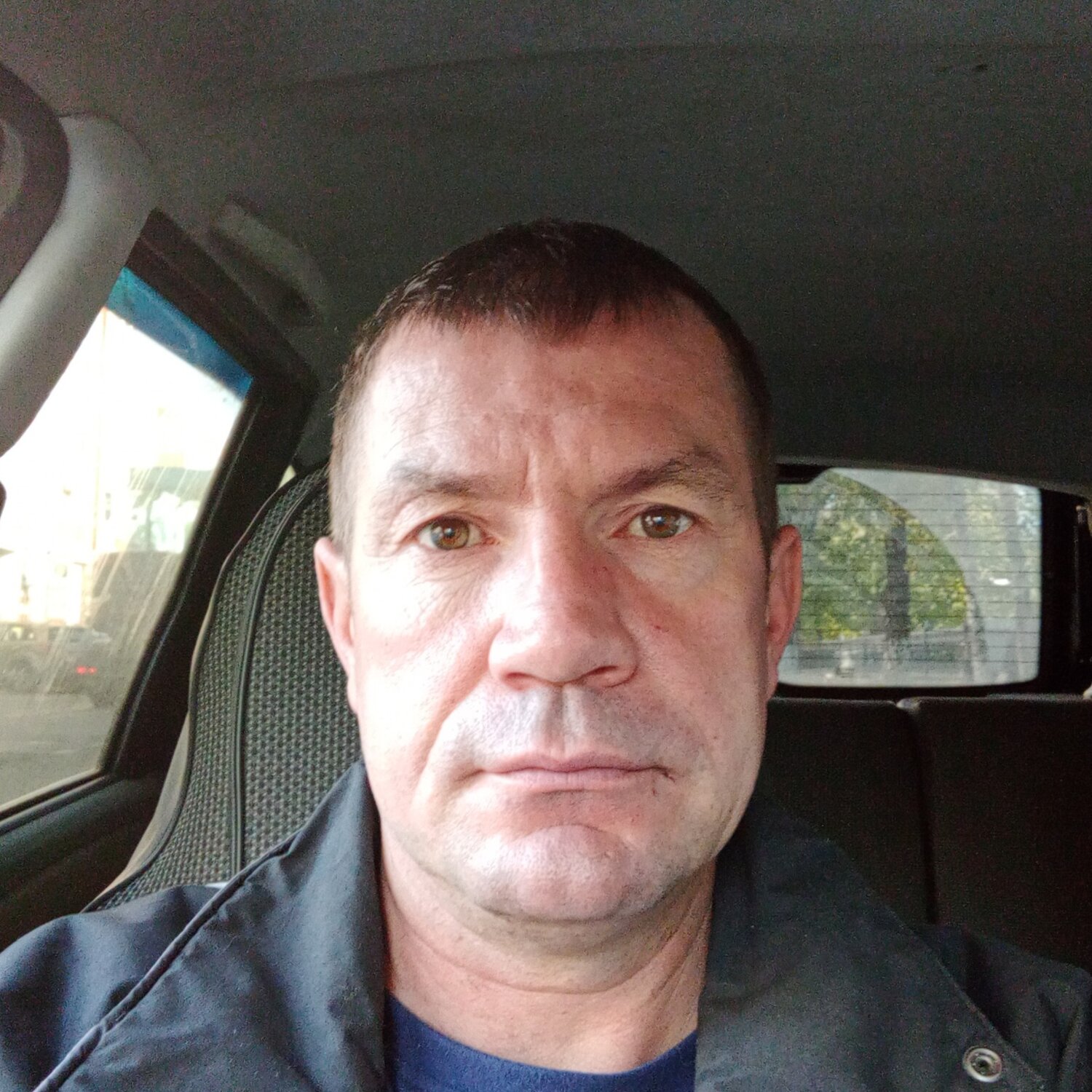 Максим Хохлачев