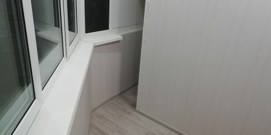 отделка балкона, отделка балкона панелями, лоджия, отделка балкона ламинированными панелями, минимальная отделка лоджии