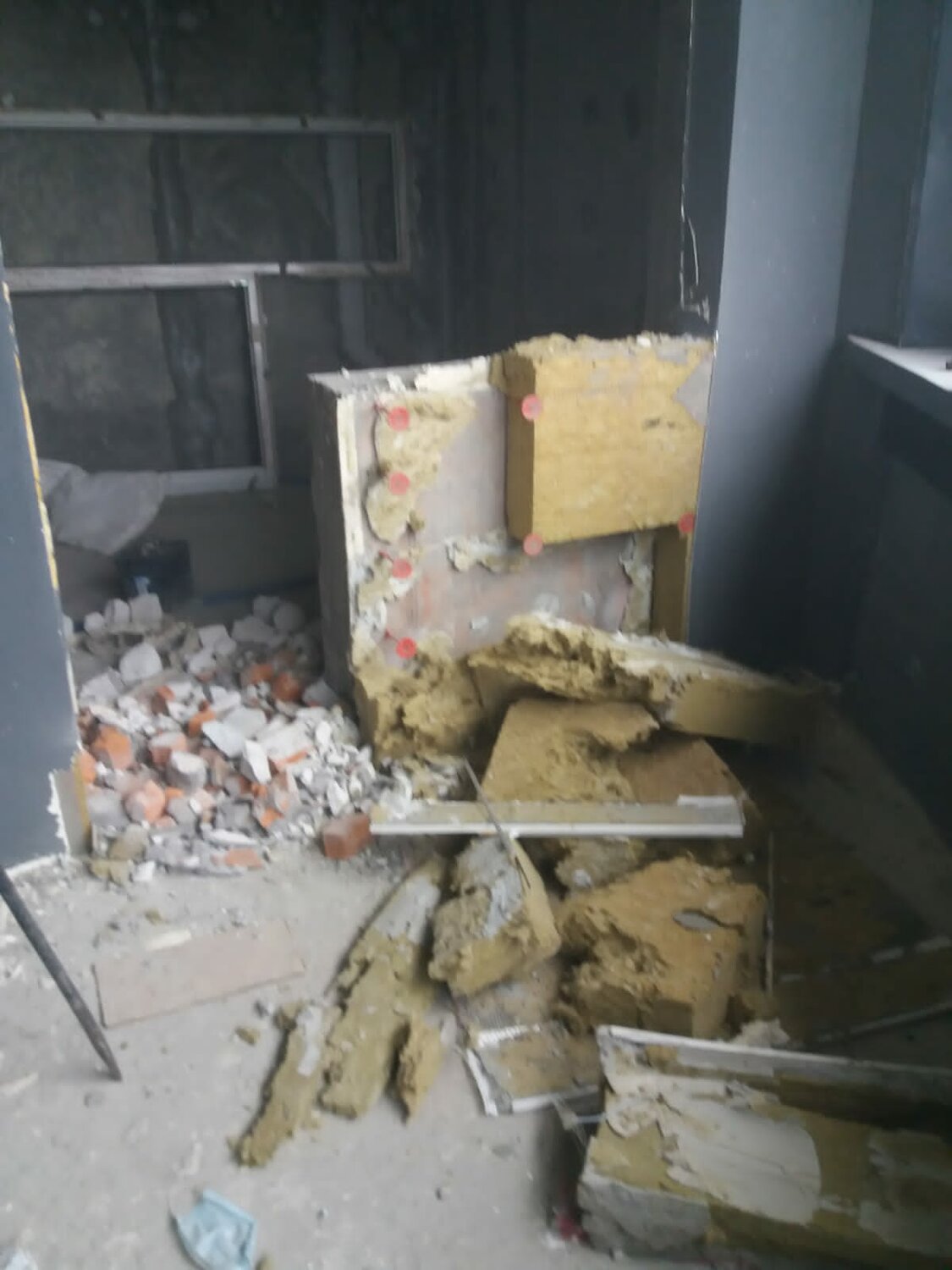 взрыв газа в квартире, обрушение внутренних стен, демонтажные работы, взрыв котла в доме, демонтаж стен