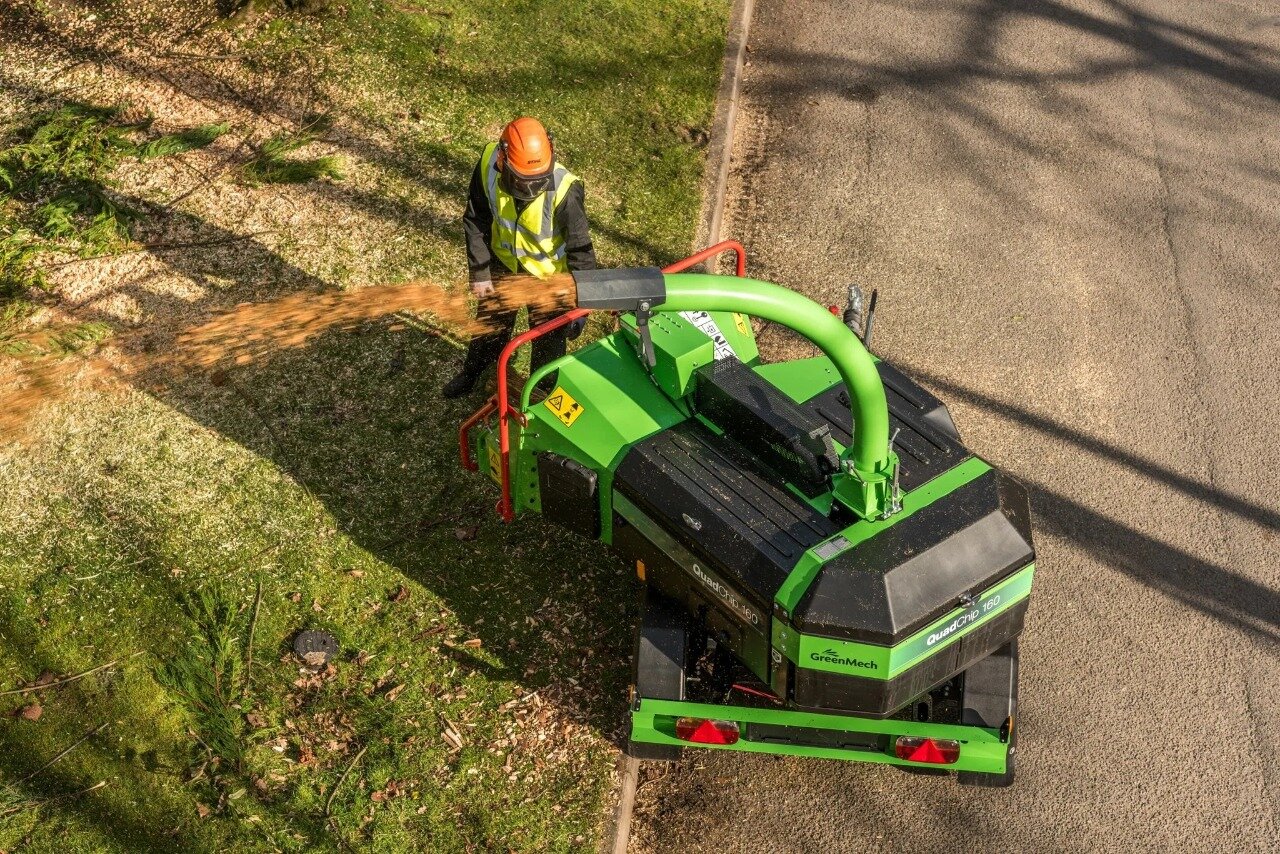 измельчители древесины greenmech, измельчитель веток greenmech, измельчители веток green mech quadtrac 160, измельчитель древесины impulse hm-160, техника