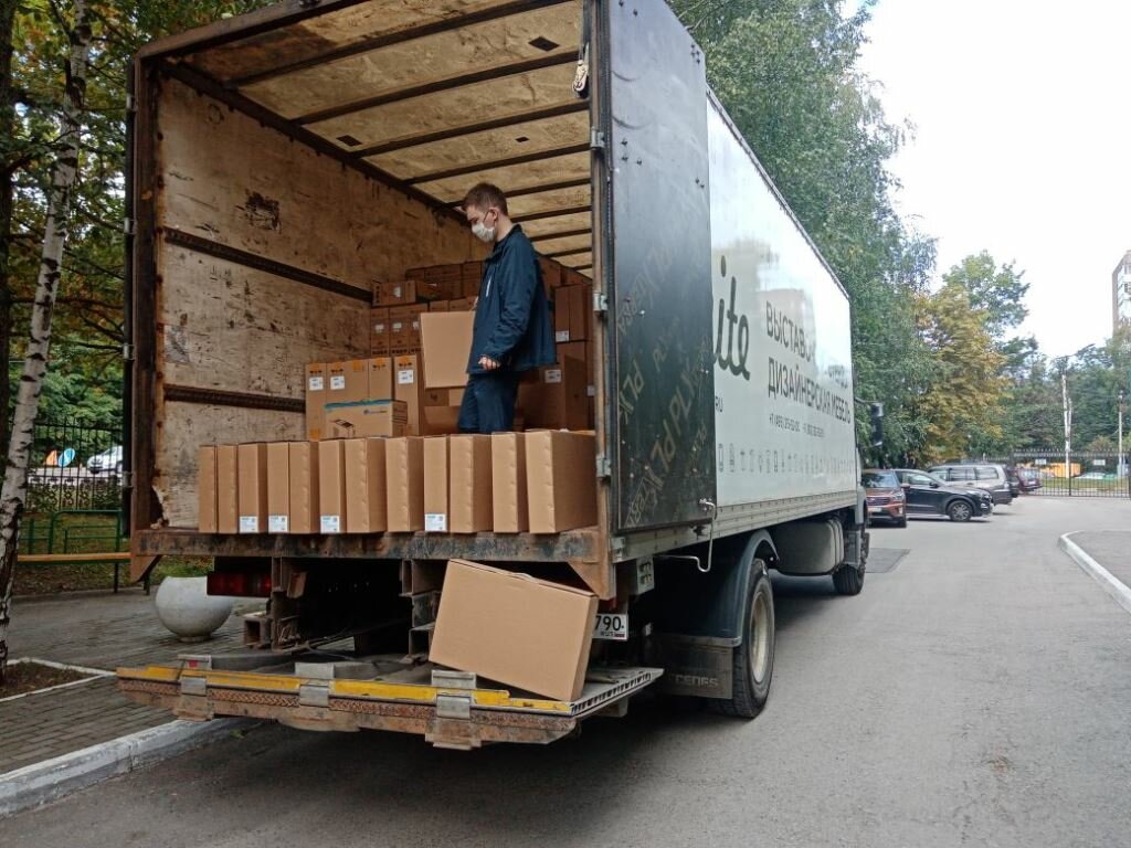 разгрузка фуры, погрузка разгрузка, газель переезд, переезды грузчики, перевозка грузов