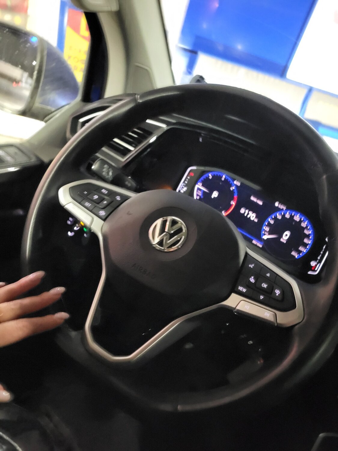 volkswagen tiguan ii, volkswagen tiguan 2017 руль, volkswagen tiguan, volkswagen, новый фольксваген
