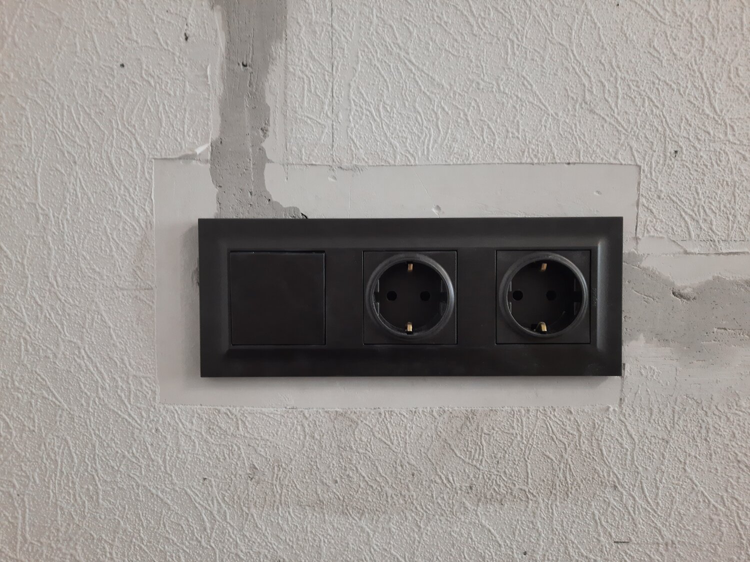 розетка legrand valena темное дерево, розетки с usb delviz, розетка, блок розеток, монтаж розеток
