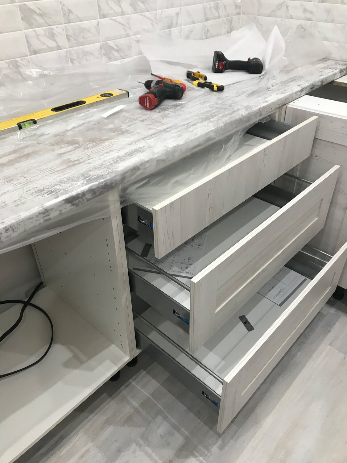 тандембокс gtv, тандембокс firmax, ящики метабокс blum, ручка профиль для кухни блюм, выдвижной ящик