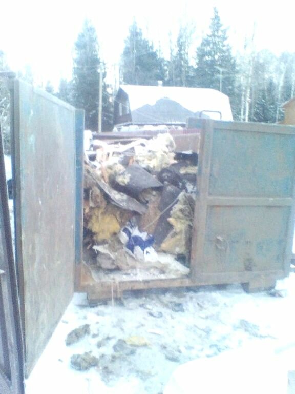 вывоз дачного мусора, мусор, контейнеры для мусора вывоз мусора, уборка и вывоз мусора с дачного участка, мусорка уличная с мусором